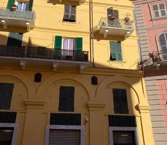 La Maison Des Caprices_ _stazione_5terre *